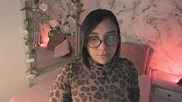 Snapshot of Bella_desi_ chatting on March 10, 2026, 2:10 pm Bella desi online show from March 10, 2026, 2:10 pm