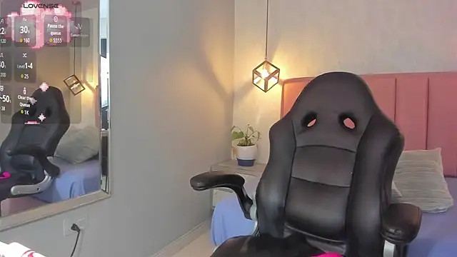 Snapshot of SUNNYCYRUS chatting on October 18, 2025, 12:29 pm SUNNYCYRUS online show from October 18, 2025, 12:29 pm