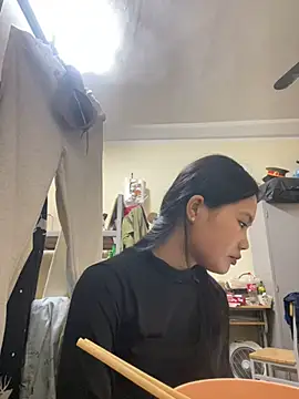 Snapshot of Be-MyMy chatting on February 18, 2025, 6:04 am Be-MyMy online show from February 18, 2025, 6:04 am