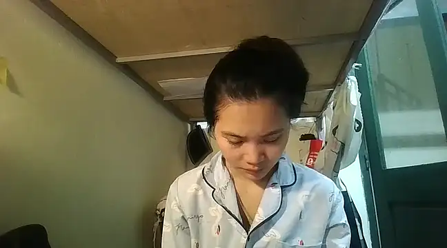 Snapshot of Be-MyMy chatting on March 14, 2025, 12:21 am Be-MyMy online show from March 14, 2025, 12:21 am