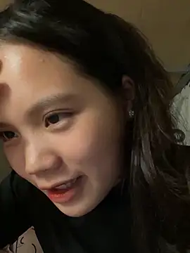 Snapshot of Be-MyMy chatting on December 31, 2024, 10:37 am Be-MyMy online show from December 31, 2024, 10:37 am