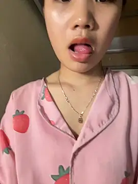 Snapshot of Be-MyMy chatting on March 4, 2025, 6:04 am Be-MyMy online show from March 4, 2025, 6:04 am