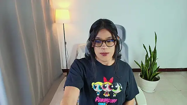 Snapshot of vitta_alfayed chatting on October 15, 2025, 10:18 pm vitta alfayed online show from October 15, 2025, 10:18 pm