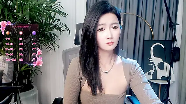 FeiFei-babe online show from December 5, 2025, 9:19 am