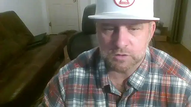 Snapshot of poundyouout69 chatting on February 5, 2026, 6:31 am poundyouout69 online show from February 5, 2026, 6:31 am