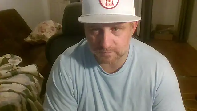 Snapshot of poundyouout69 chatting on February 16, 2026, 1:37 am poundyouout69 online show from February 16, 2026, 1:37 am