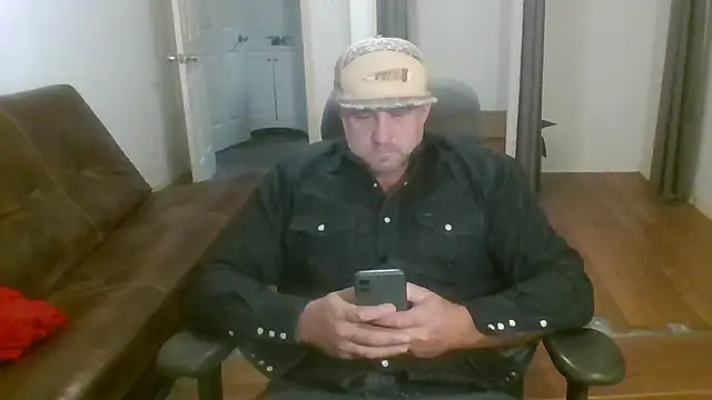 poundyouout69 online show from November 30, 2025, 7:58 pm