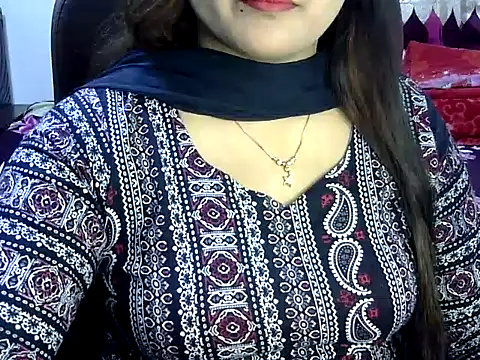 BengaliQueenStar online show from March 4, 2025, 5:24 pm