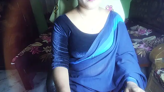 Snapshot of BengaliQueenStar chatting on June 18, 2026, 4:12 pm BengaliQueenStar online show from June 18, 2026, 4:12 pm