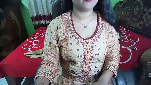 Snapshot of BengaliQueenStar chatting on June 6, 2026, 2:44 pm BengaliQueenStar online show from June 6, 2026, 2:44 pm
