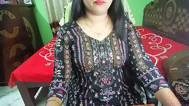 Snapshot of BengaliQueenStar chatting on July 16, 2026, 5:10 pm BengaliQueenStar online show from July 16, 2026, 5:10 pm