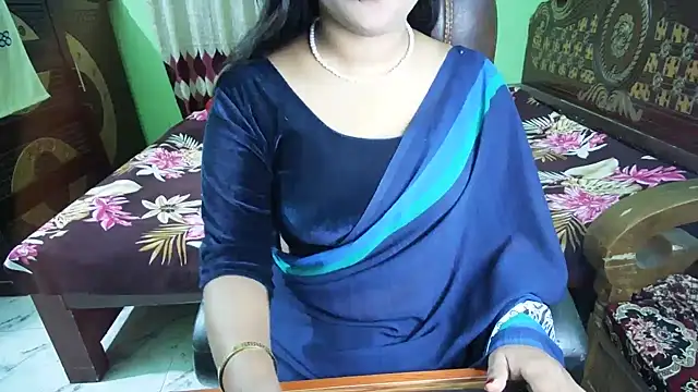 Snapshot of BengaliQueenStar chatting on July 6, 2026, 5:15 pm BengaliQueenStar online show from July 6, 2026, 5:15 pm