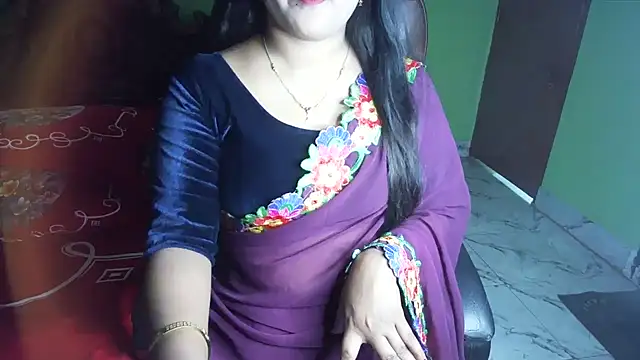 BengaliQueenStar online show from March 19, 2026, 5:46 pm