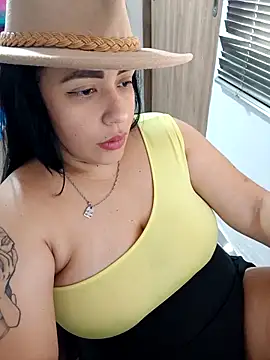 Snapshot of marta201_alfaro chatting on November 8, 2025, 1:47 pm marta201 alfaro online show from November 8, 2025, 1:47 pm