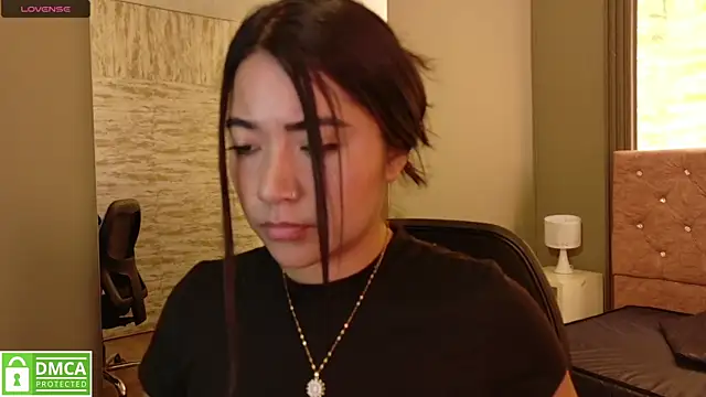 Snapshot of Susy_thomson chatting on September 25, 2025, 9:32 pm Susy thomson online show from September 25, 2025, 9:32 pm