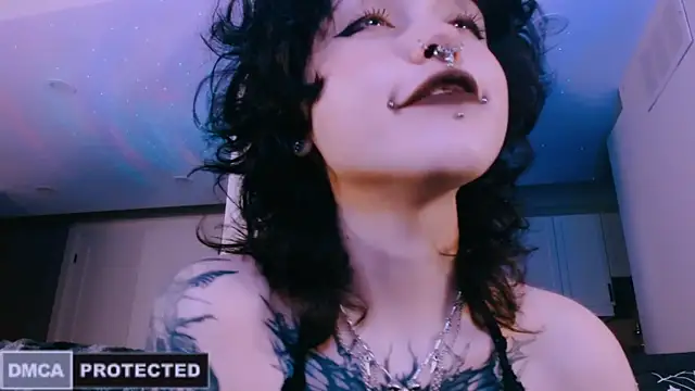 NaughtyLittleFox online show from May 4, 2026, 3:10 am