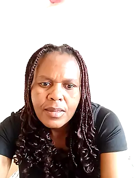 Suzy 7 online show from November 11, 2025, 10:43 am