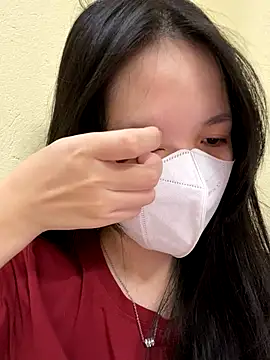 minmin2kk5 online show from October 19, 2025, 3:04 pm