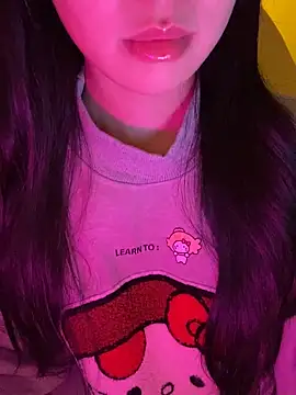 minmin2kk5 online show from November 7, 2025, 1:54 am