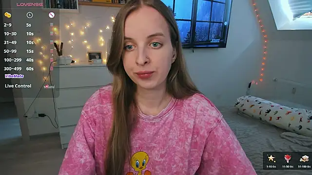 violet blue eyes online show from March 12, 2026, 12:53 pm