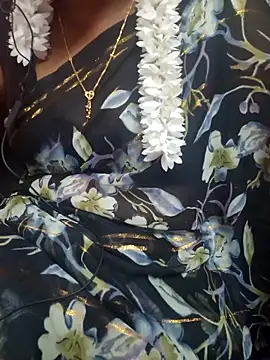 Snapshot of Janavi-janu chatting on November 5, 2025, 7:06 pm Janavi-janu online show from November 5, 2025, 7:06 pm