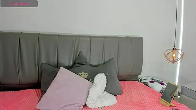 Snapshot of Cherllynn chatting on October 25, 2025, 3:56 pm Cherllynn online show from October 25, 2025, 3:56 pm