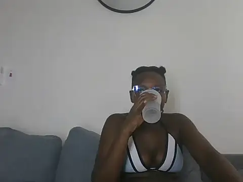 Puliza wet online show from October 5, 2025, 1:02 pm