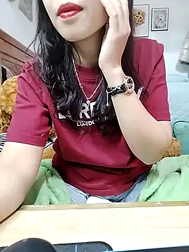 cream1299 online show from January 6, 2026, 2:04 am