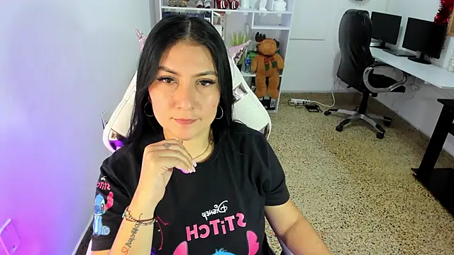 Snapshot of katya_nt chatting on December 14, 2025, 2:33 pm katya nt online show from December 14, 2025, 2:33 pm