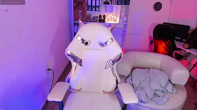 Snapshot of katya_nt chatting on November 23, 2025, 12:48 pm katya nt online show from November 23, 2025, 12:48 pm