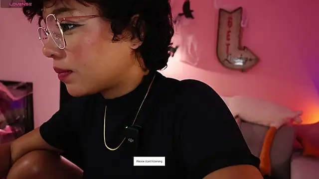 Snapshot of srtaliz chatting on October 29, 2025, 4:33 am srtaliz online show from October 29, 2025, 4:33 am