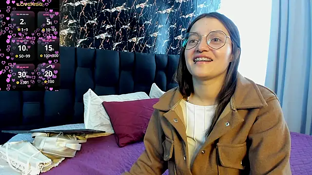 Snapshot of Elecktra_sweet chatting on October 9, 2025, 7:36 pm Elecktra sweet online show from October 9, 2025, 7:36 pm