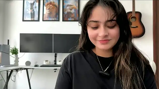 demieliss online show from May 17, 2026, 8:47 am