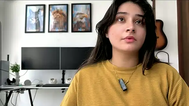 Snapshot of demieliss chatting on May 26, 2026, 8:34 am demieliss online show from May 26, 2026, 8:34 am