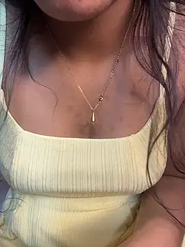 Snapshot of Goddess_sneha chatting on June 26, 2026, 8:20 am Goddess sneha online show from June 26, 2026, 8:20 am