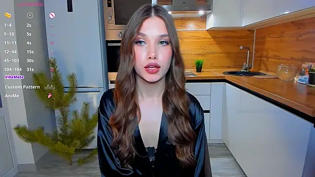  Eva Lee online show from December 19, 2024, 5:08 pm