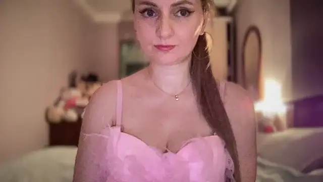 Snapshot of Viola_sweet chatting on July 26, 2026, 10:38 pm Viola sweet online show from July 26, 2026, 10:38 pm
