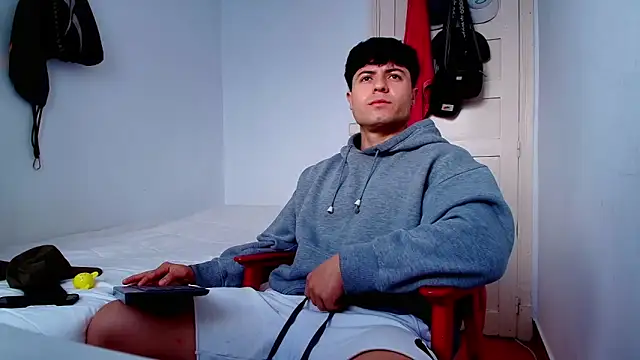 juandking online show from November 7, 2025, 9:14 am