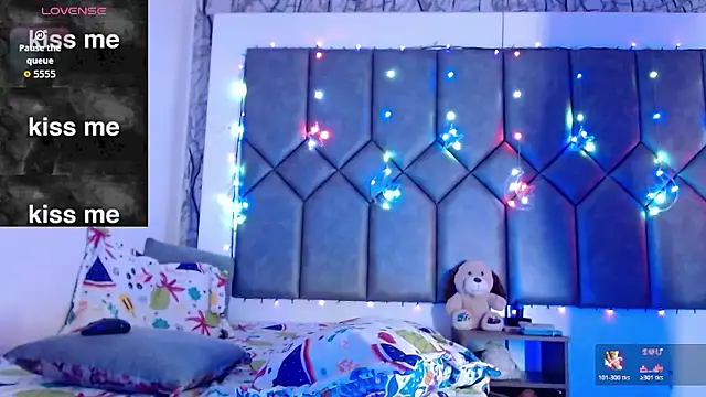 Tiffany Valentine15 online show from January 7, 2026, 1:38 pm