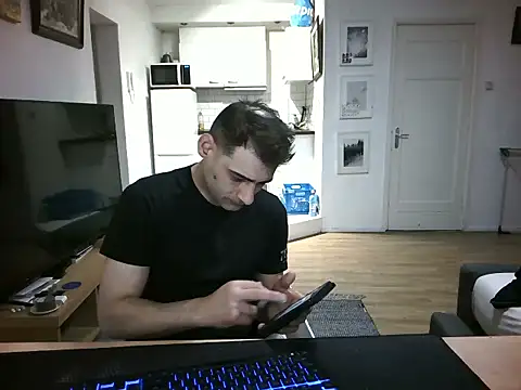 mihaimichael online show from May 2, 2026, 8:14 pm