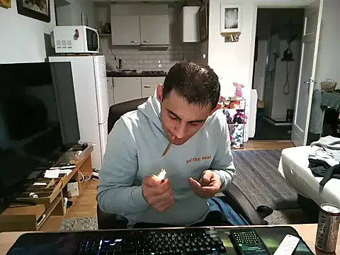 mihaimichael online show from October 9, 2025, 9:15 pm