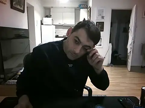 Snapshot of mihaimichael chatting on July 28, 2026, 8:01 pm mihaimichael online show from July 28, 2026, 8:01 pm