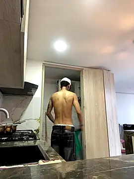 Herem369 online show from October 28, 2025, 2:16 pm