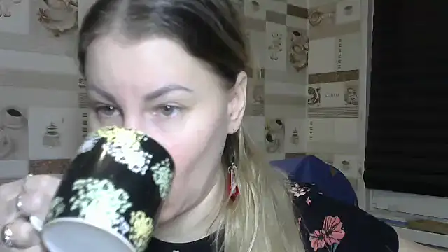 TherestlessKitty online show from January 12, 2026, 10:25 pm