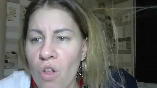 TherestlessKitty online show from November 21, 2025, 10:20 pm