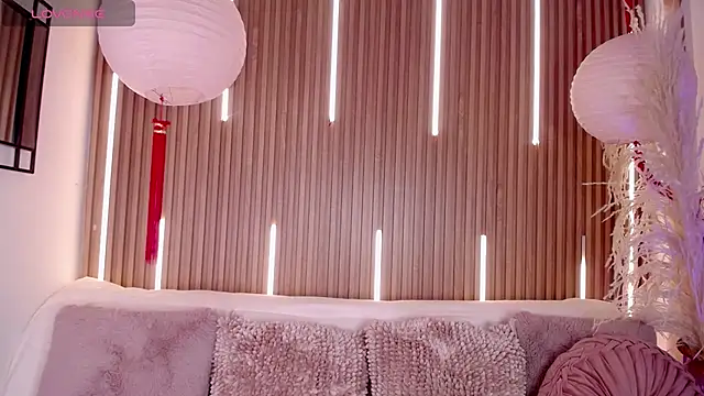 Tayzon Foxxx online show from April 23, 2026, 8:32 pm