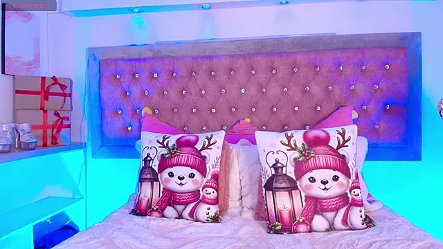 Tayzon Foxxx online show from December 20, 2025, 12:52 pm