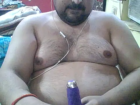 Snapshot of ARYANAVAILABLE chatting on May 18, 2026, 12:22 am ARYANAVAILABLE online show from May 18, 2026, 12:22 am