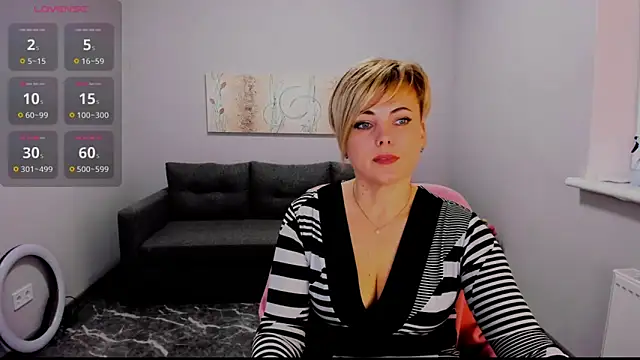 Julia Wilsone online show from March 23, 2026, 7:08 am