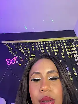 Snapshot of AlisonHoot69 chatting on November 11, 2025, 10:04 pm AlisonHoot69 online show from November 11, 2025, 10:04 pm